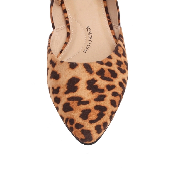 Women's Time And Tru Point Ballet Flat - Picture 3 of 5